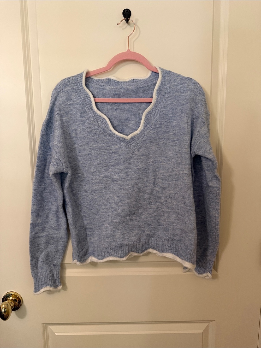 Baby Blue White Scallop Trim Sweater M